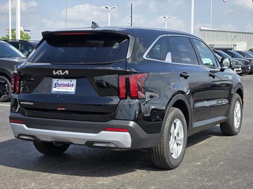 2025 Kia Sorento LX