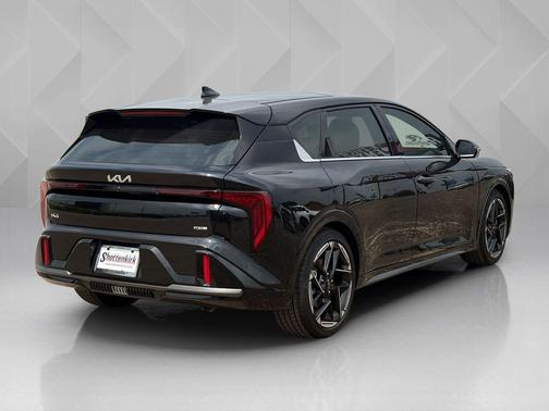 Aurora Black Pearl 2026 Kia K4 GT-Line
