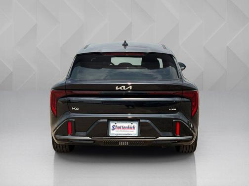 Aurora Black Pearl 2026 Kia K4 GT-Line