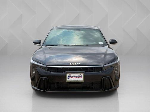 Aurora Black Pearl 2026 Kia K4 GT-Line