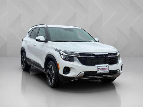 Snow White Pearl 2026 Kia Seltos EX