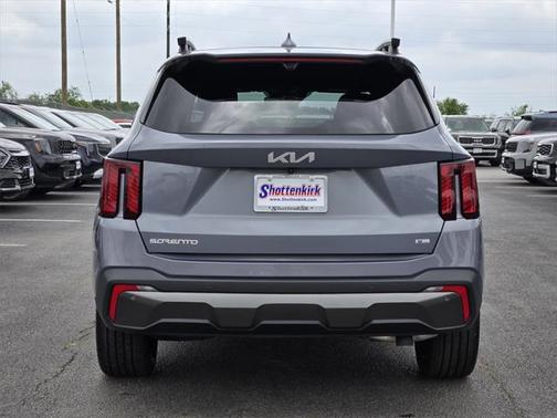 2024 Kia Sorento SX