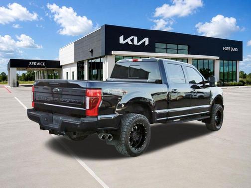 Blue Metallic 2022 Ford F-250 Lariat