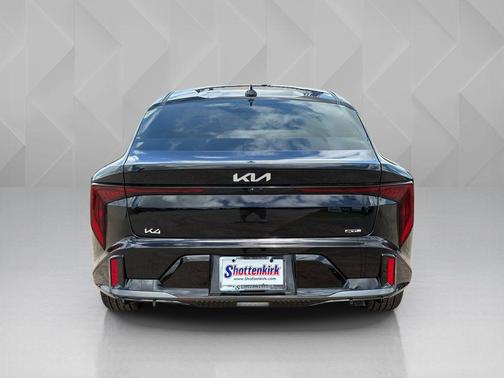 Black Pearl 2026 Kia K4 GT-Line