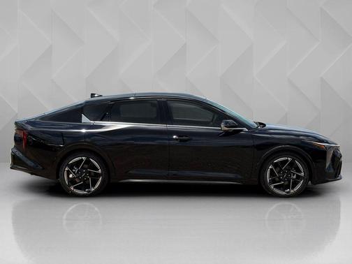 Black Pearl 2026 Kia K4 GT-Line