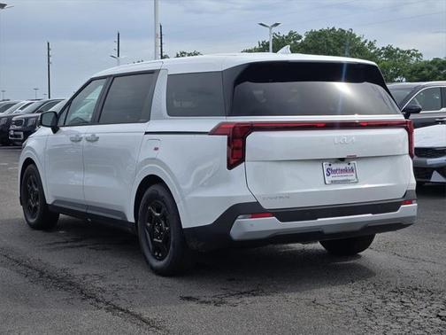 2025 Kia Carnival LXS