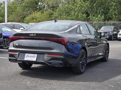 2026 Kia K5 LXS