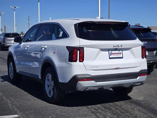 2026 Kia Sorento LX