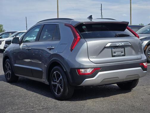 2025 Kia Niro EX