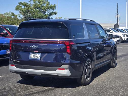 2026 Kia Carnival EX