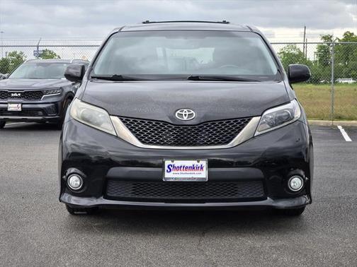 2017 Toyota Sienna SE Premium
