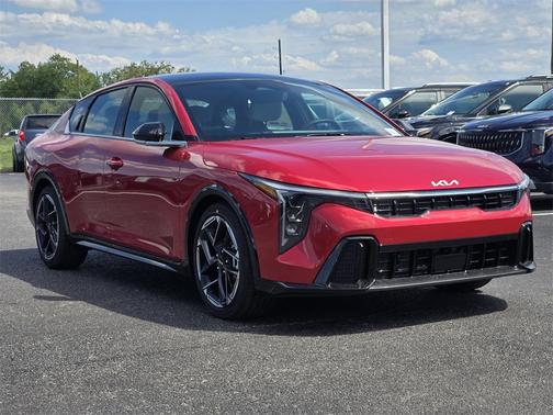 2025 Kia K4 GT-Line
