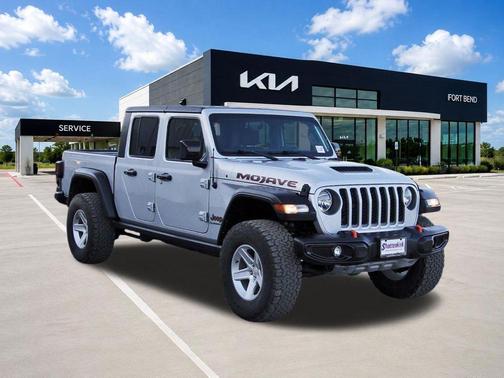 Silver Zynith Clearcoat 2022 Jeep Gladiator Mojave 4x4