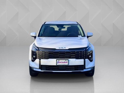 Glacial White Pearl 2026 Kia Sportage LX