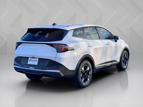 Glacial White Pearl 2026 Kia Sportage LX