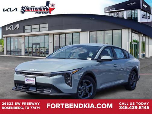 2025 Kia K4 LXS