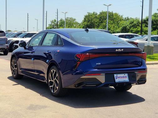 2026 Kia K5 EX