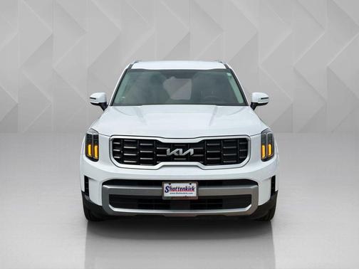 Glacial White Pearl 2024 Kia Telluride S