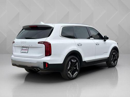 Glacial White Pearl 2024 Kia Telluride S