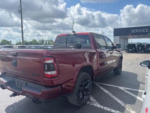 Delmonico Red Pearlcoat 2021 RAM 1500 Limited