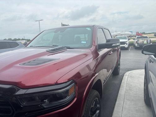 Delmonico Red Pearlcoat 2021 RAM 1500 Limited