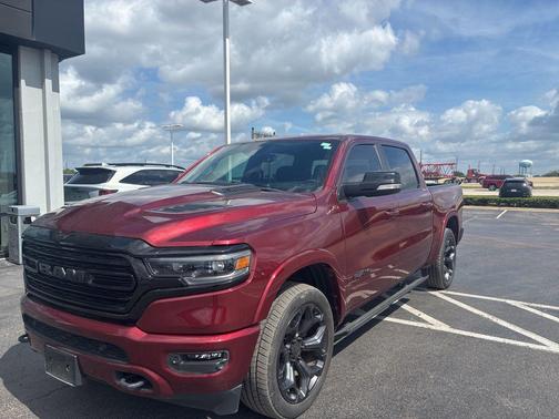 Delmonico Red Pearlcoat 2021 RAM 1500 Limited