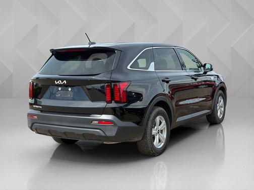 Ebony Black 2023 Kia Sorento LX