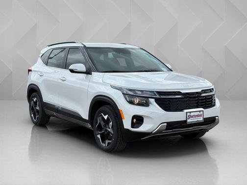 White Pearl 2026 Kia Seltos EX