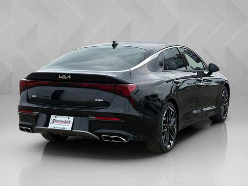 Aurora Black Pearl 2026 Kia K5 GT