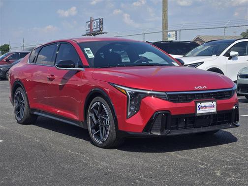 2025 Kia K4 GT-Line