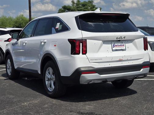 2026 Kia Sorento LX