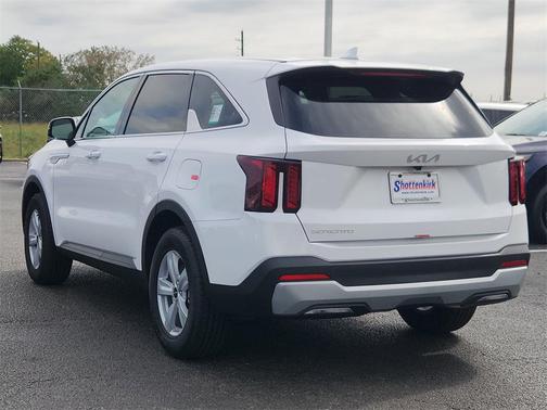 2026 Kia Sorento LX