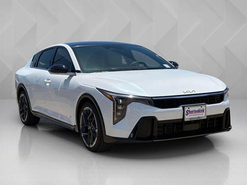 Snow White 2026 Kia K4 GT-Line