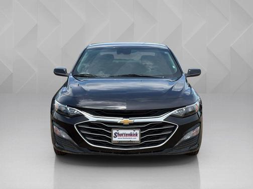 Mosaic Black Metallic 2023 Chevrolet Malibu FWD 1LT
