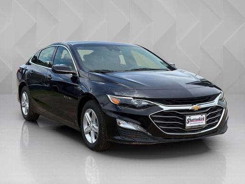 Mosaic Black Metallic 2023 Chevrolet Malibu FWD 1LT