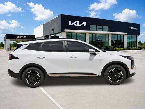 White Pearl 2026 Kia Sportage EX