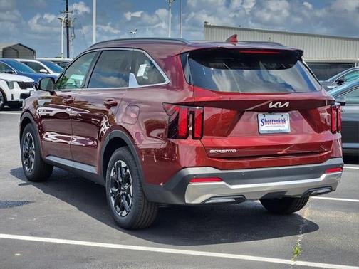 2025 Kia Sorento S