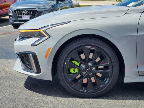 2026 Kia K5 GT