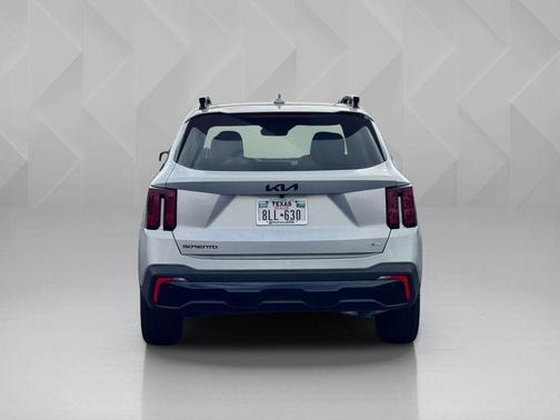 Ivory Silver 2026 Kia Sorento SX