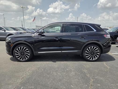 2022 Lincoln Nautilus Black Label