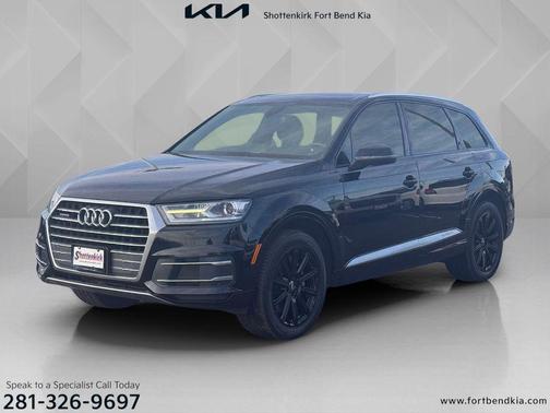 Black 2019 Audi Q7 45 Premium