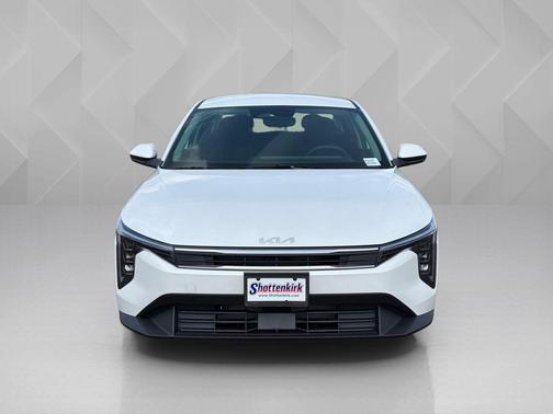 Snow White Pearl 2026 Kia K4 LXS