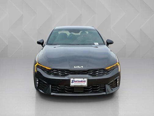 Aurora Black Pearl 2026 Kia K5 GT