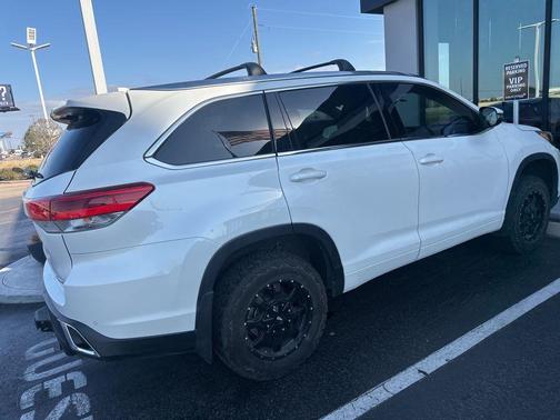 2019 Toyota Highlander Limited Platinum