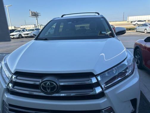 2019 Toyota Highlander Limited Platinum