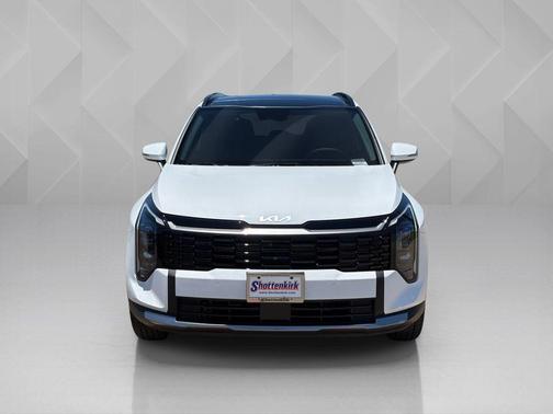 White Pearl 2026 Kia Sportage EX