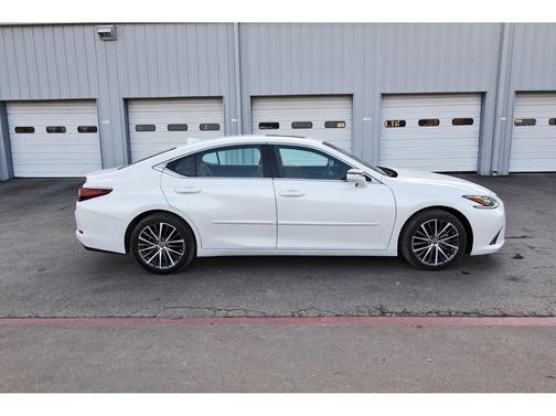 Eminent White Pearl 2023 Lexus ES 350 Base