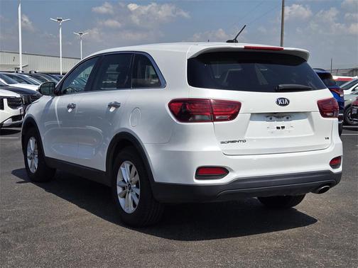 2018 Kia Sorento LX