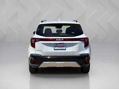 Snow White Pearl 2026 Kia Seltos EX