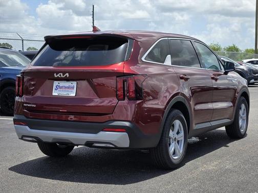 2025 Kia Sorento LX